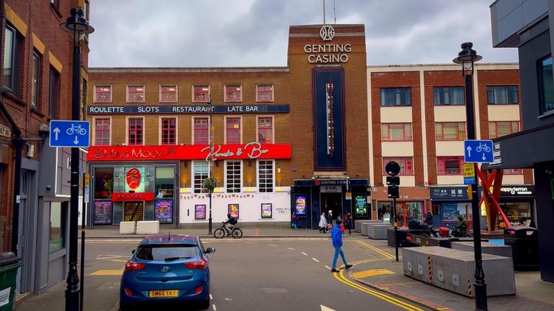 What’s the buzz around Slimking Casino?